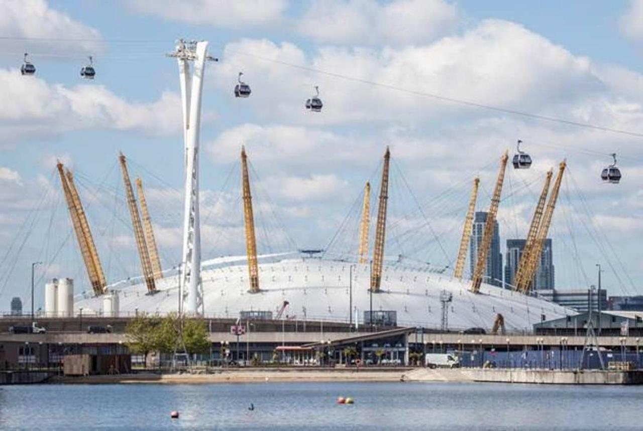 Stunning Four Bedroom House Close To Excel, O2 & Central London With Free Parking Kültér fotó