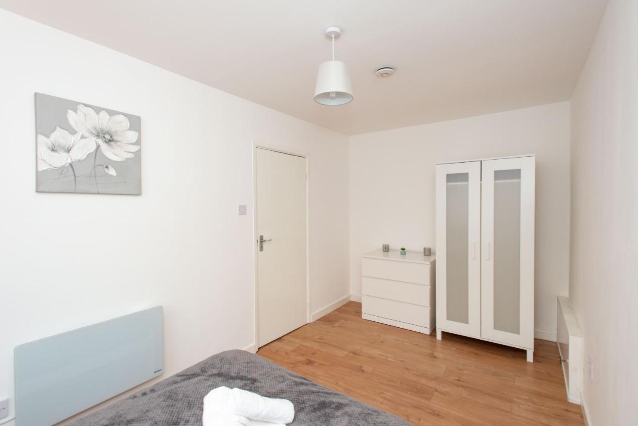 Stunning Four Bedroom House Close To Excel, O2 & Central London With Free Parking Kültér fotó