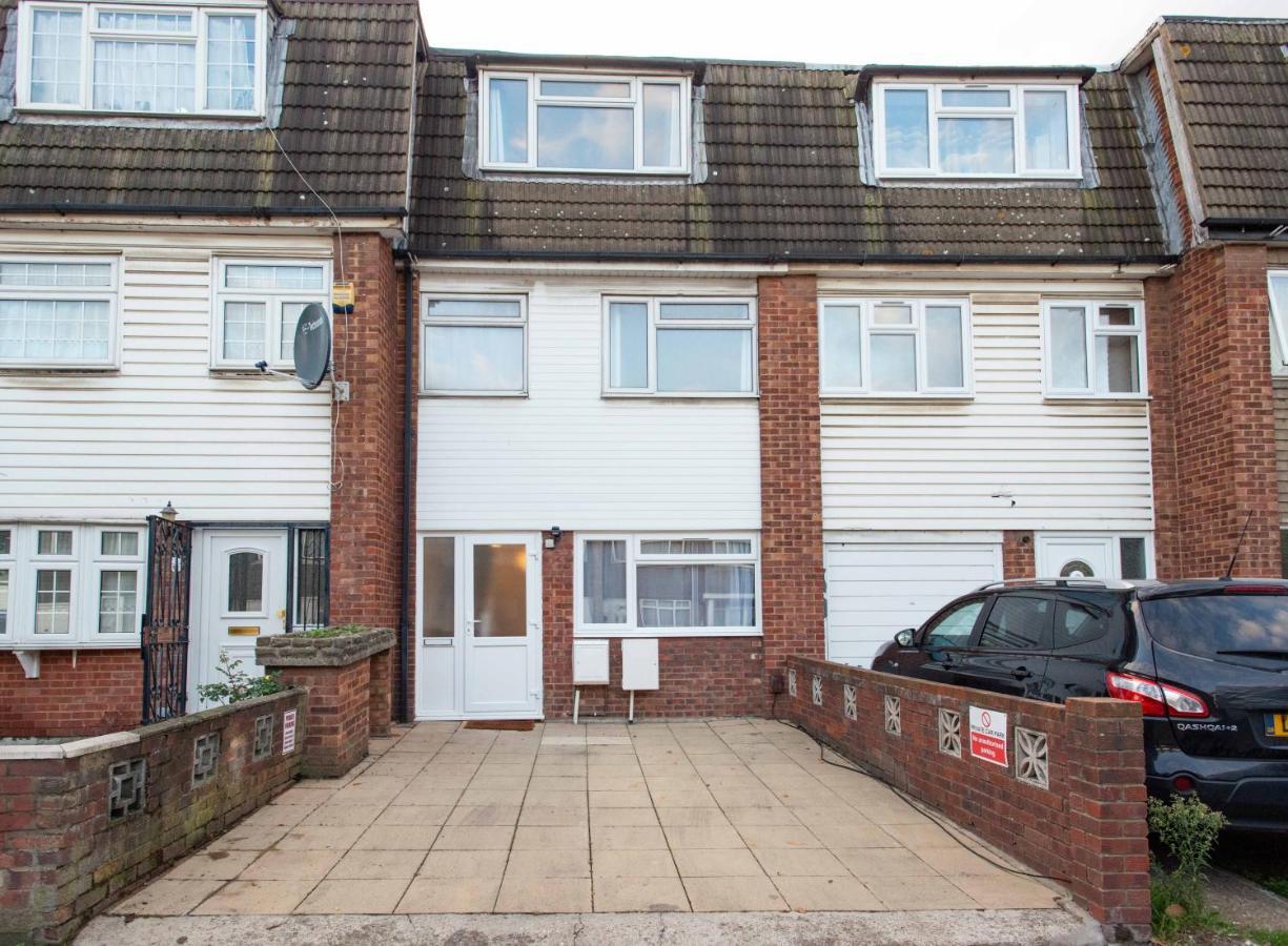 Stunning Four Bedroom House Close To Excel, O2 & Central London With Free Parking Kültér fotó